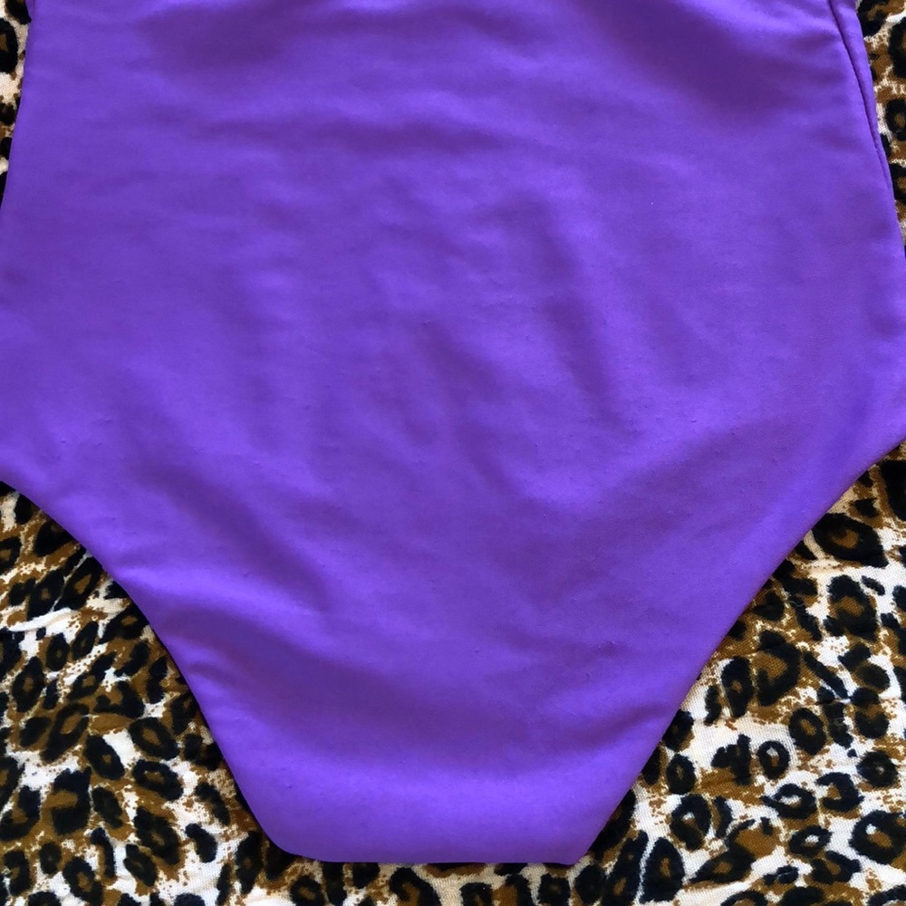 ✨🤍S O L D🤍✨ Acacia hOney - Picture 4 of 7